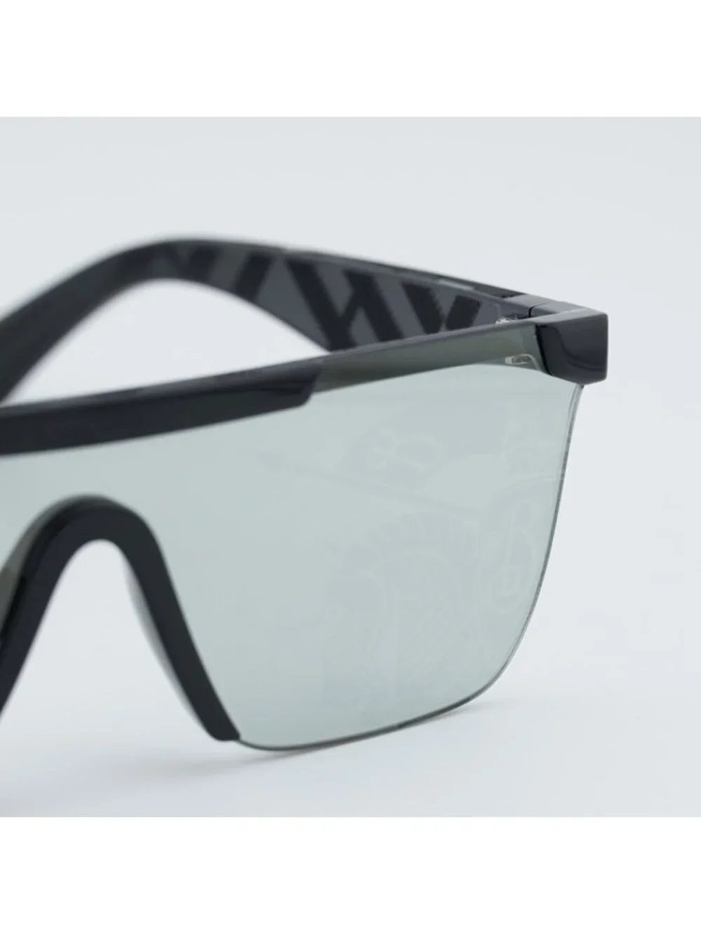 Burberry BE4480D 300169 Sunglasses Black Square Frame, Light Gray Lenses - Picture 6 of 12